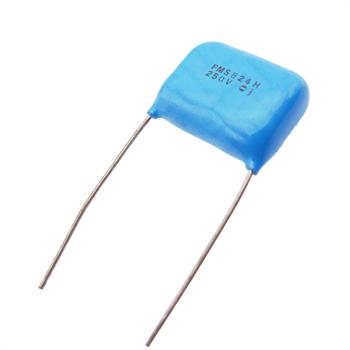 خازن پلی استر 820 نانو فاراد 250 ولت RM20
